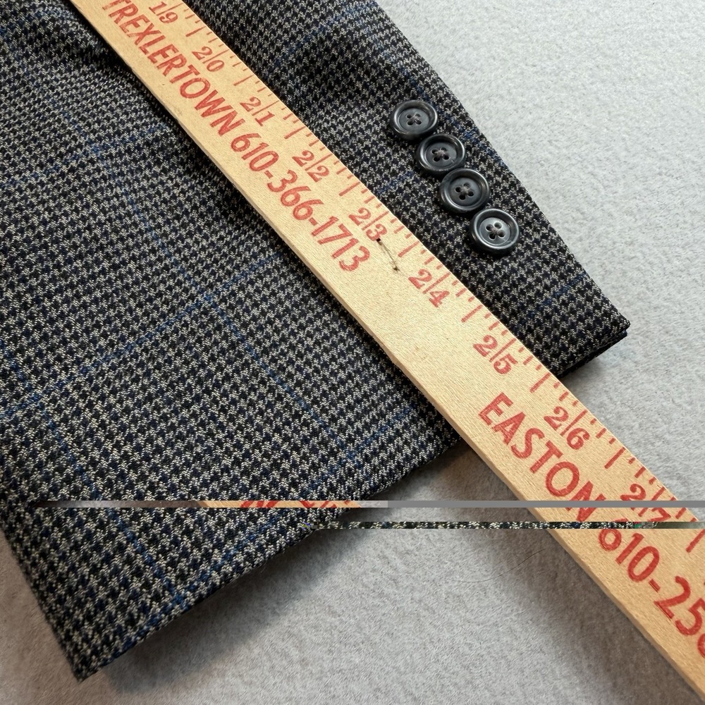 Jos A Bank Traveler's Collection 43L Sport Coat Gray Blue Windowpane Wool Blazer - Picture 10 of 14